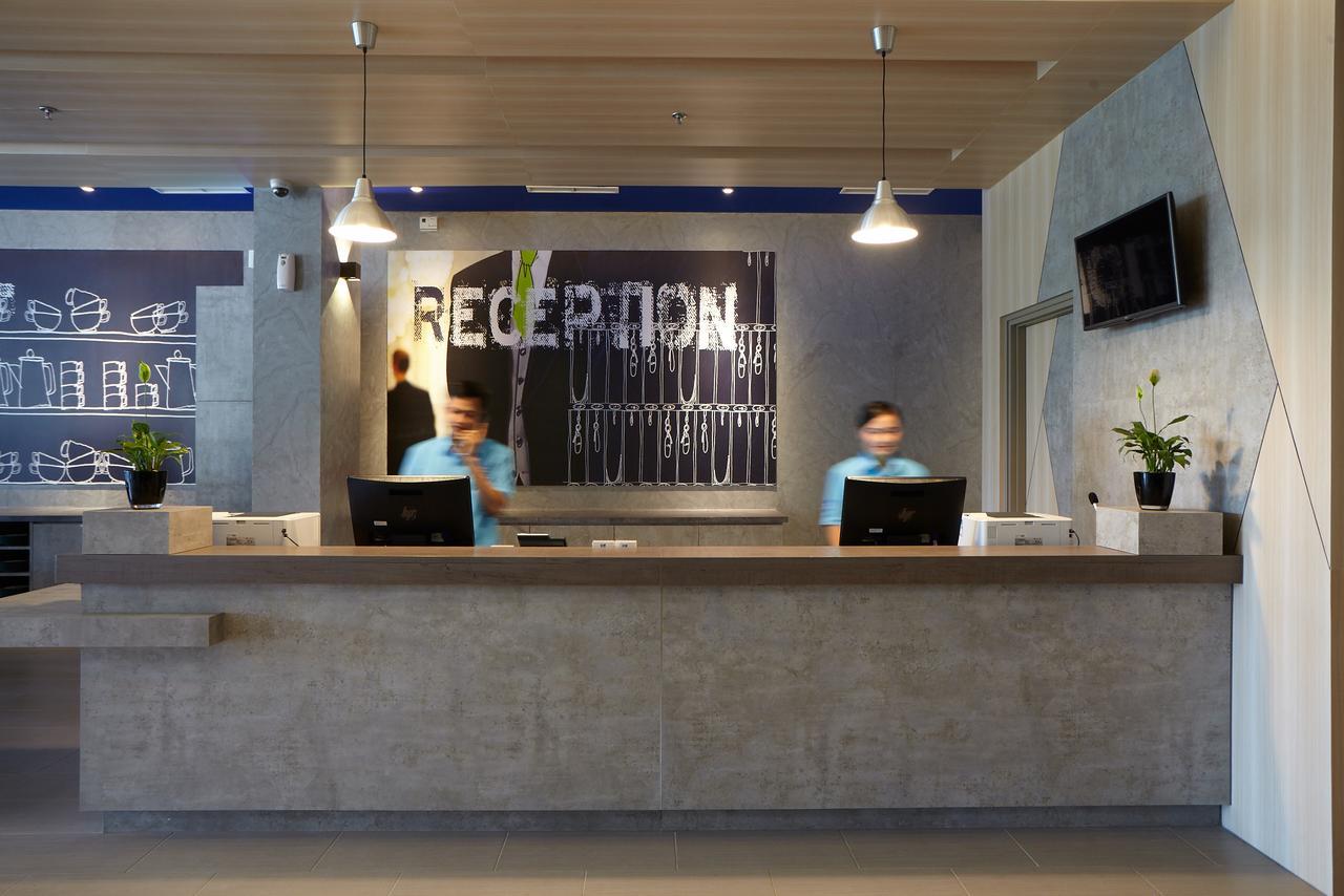 Ibis Budget Чиребон Екстер'єр фото