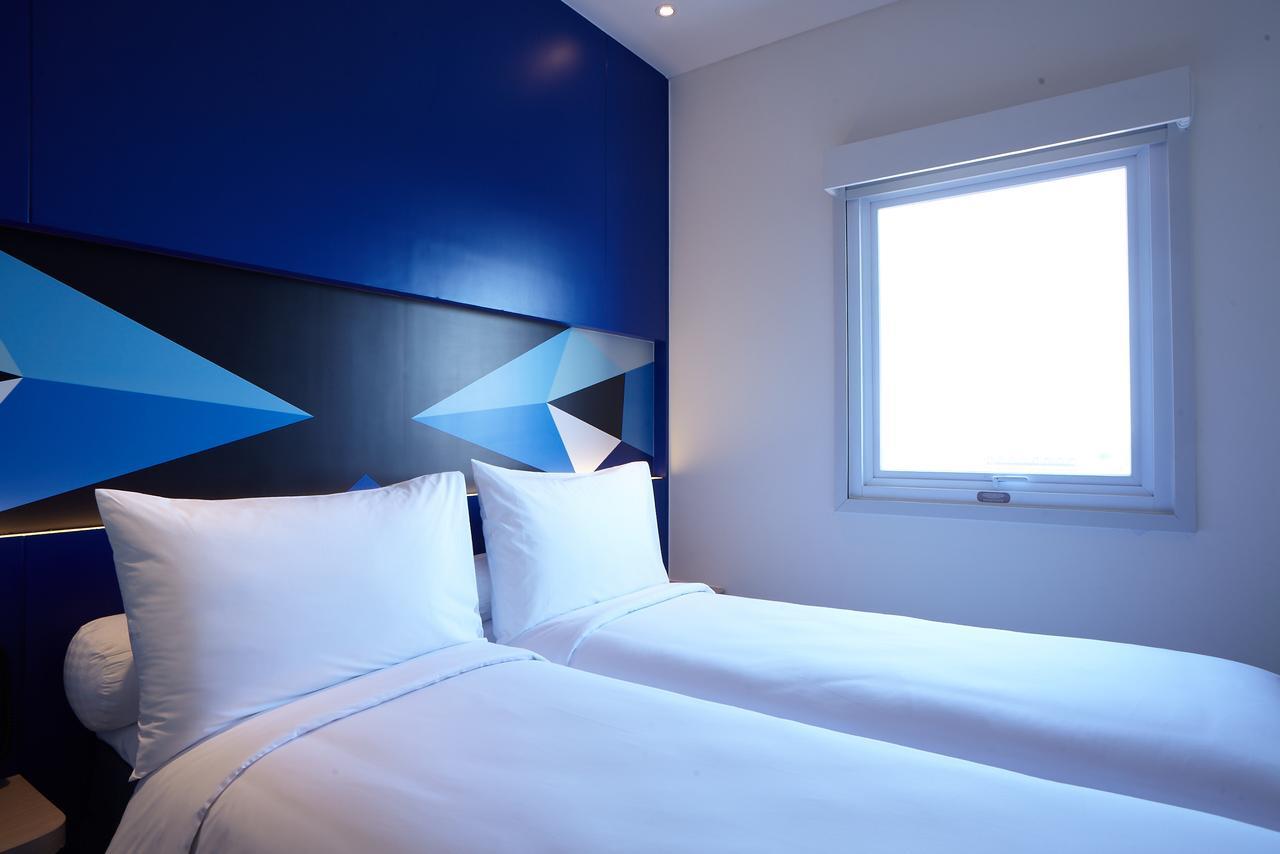 Ibis Budget Чиребон Екстер'єр фото